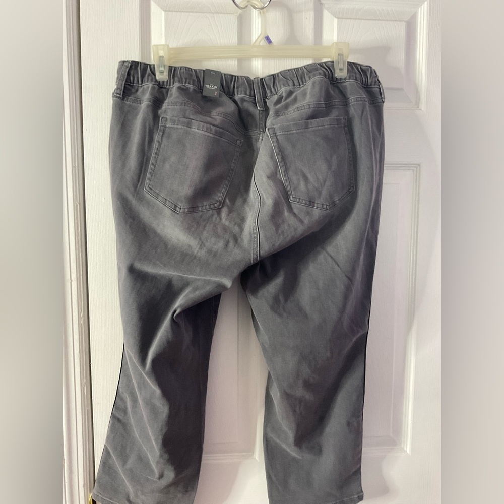Crop Pull-On Weekend Straight Super Soft Mid-Rise Jean - Picture 6 of 7